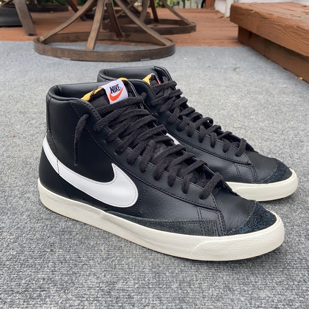 Men’s NIKE CLASSIC HI- Top size 12
